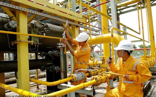 Người lao động vận hành công trình khí làm việc tối đa 12 giờ/ngày Người lao động vận hành công trình khí làm việc tối đa 12 giờ/ngày